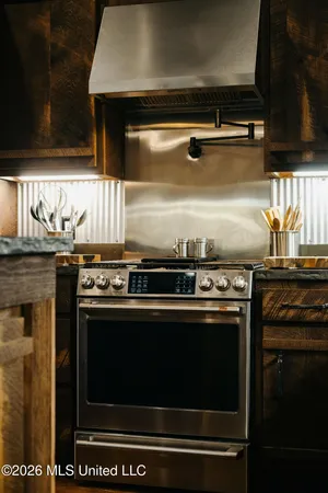 $499,000 | 475 Deer Creek Road, Grenada, MS 38901