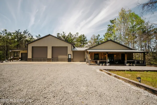 $499,000 | 475 Deer Creek Road, Grenada, MS 38901