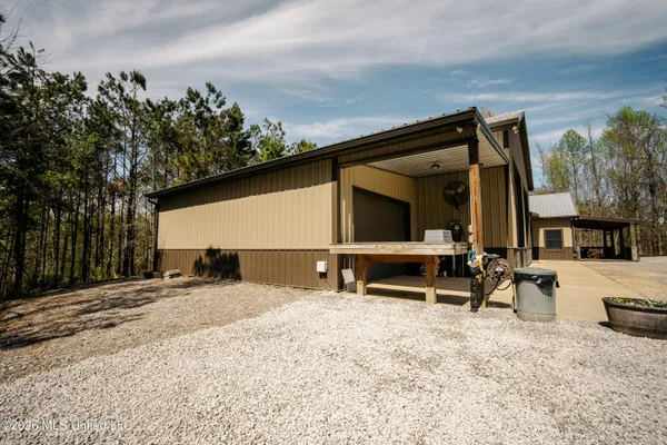 $499,000 | 475 Deer Creek Road, Grenada, MS 38901