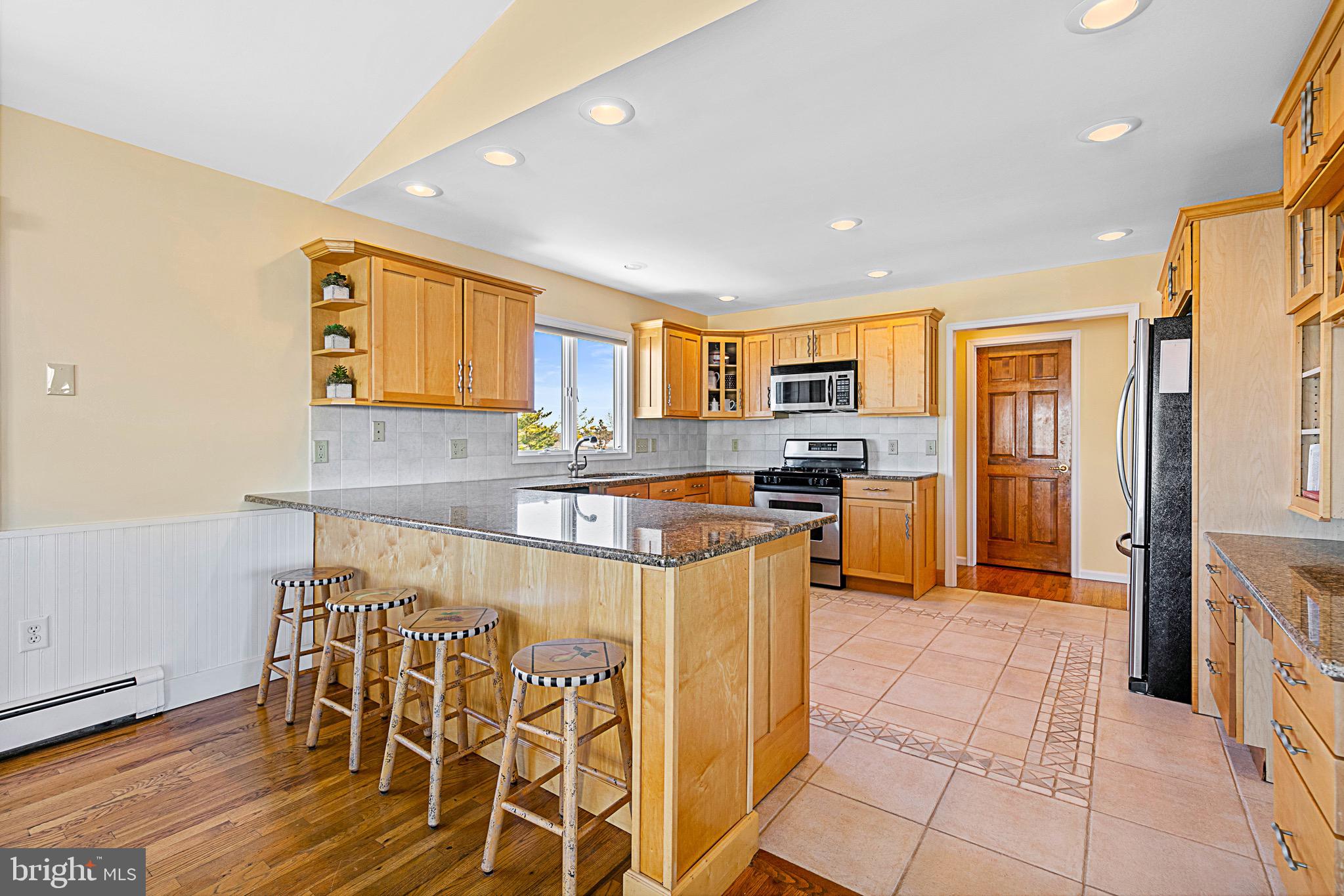 19 Cedar Drive Long Beach Township, NJ 08008 - Photo 25 of 69 Gourmet kitchen, stainless and granite.