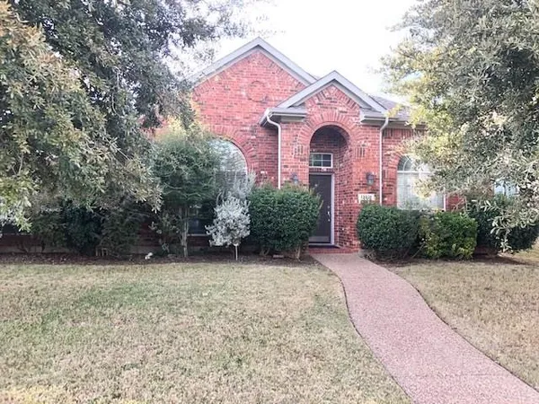 $2,700 | 13221 Bavarian Drive, Frisco, TX 75033