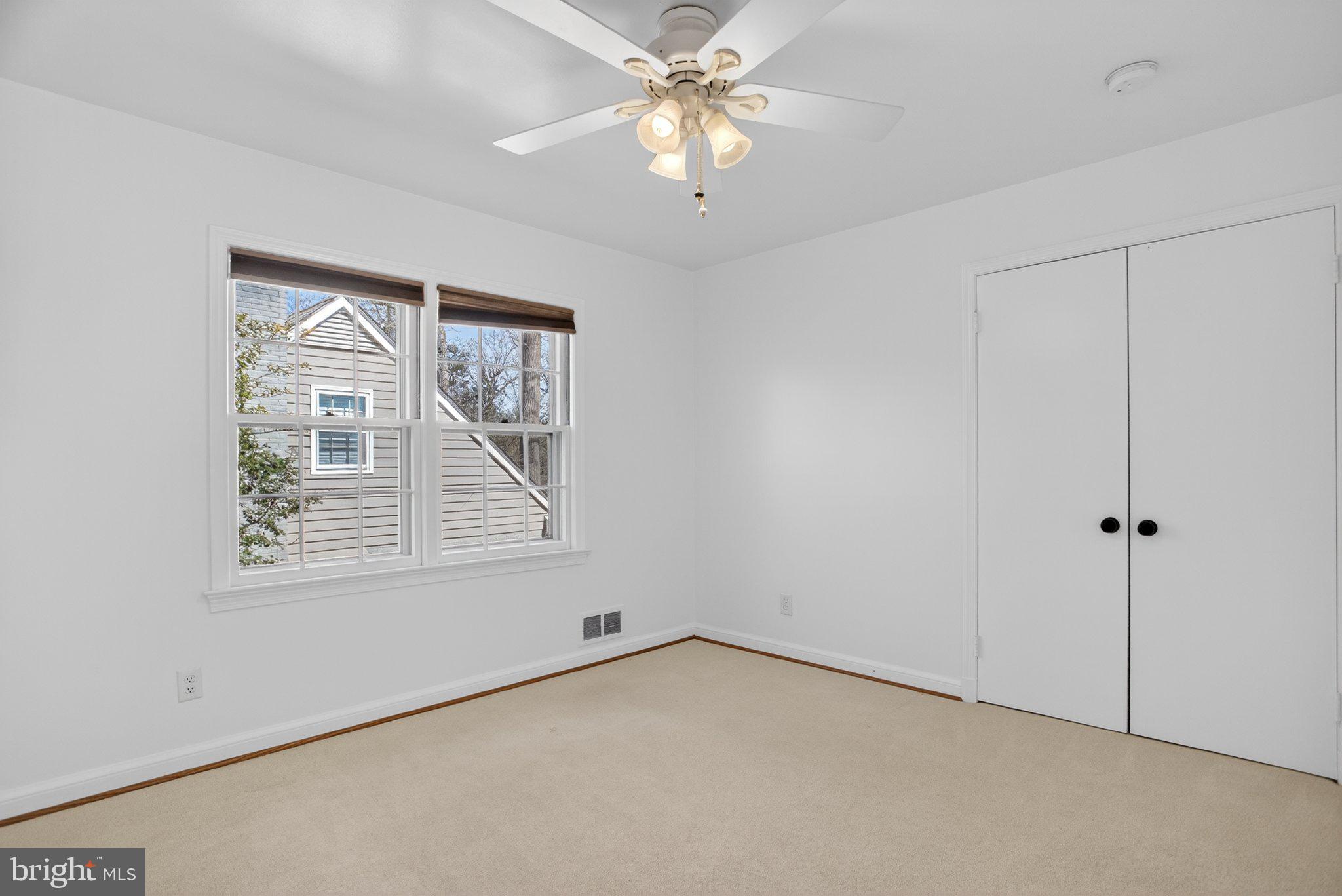 5405 Ridgefield Road Bethesda, MD 20816 - Photo 19 of 35