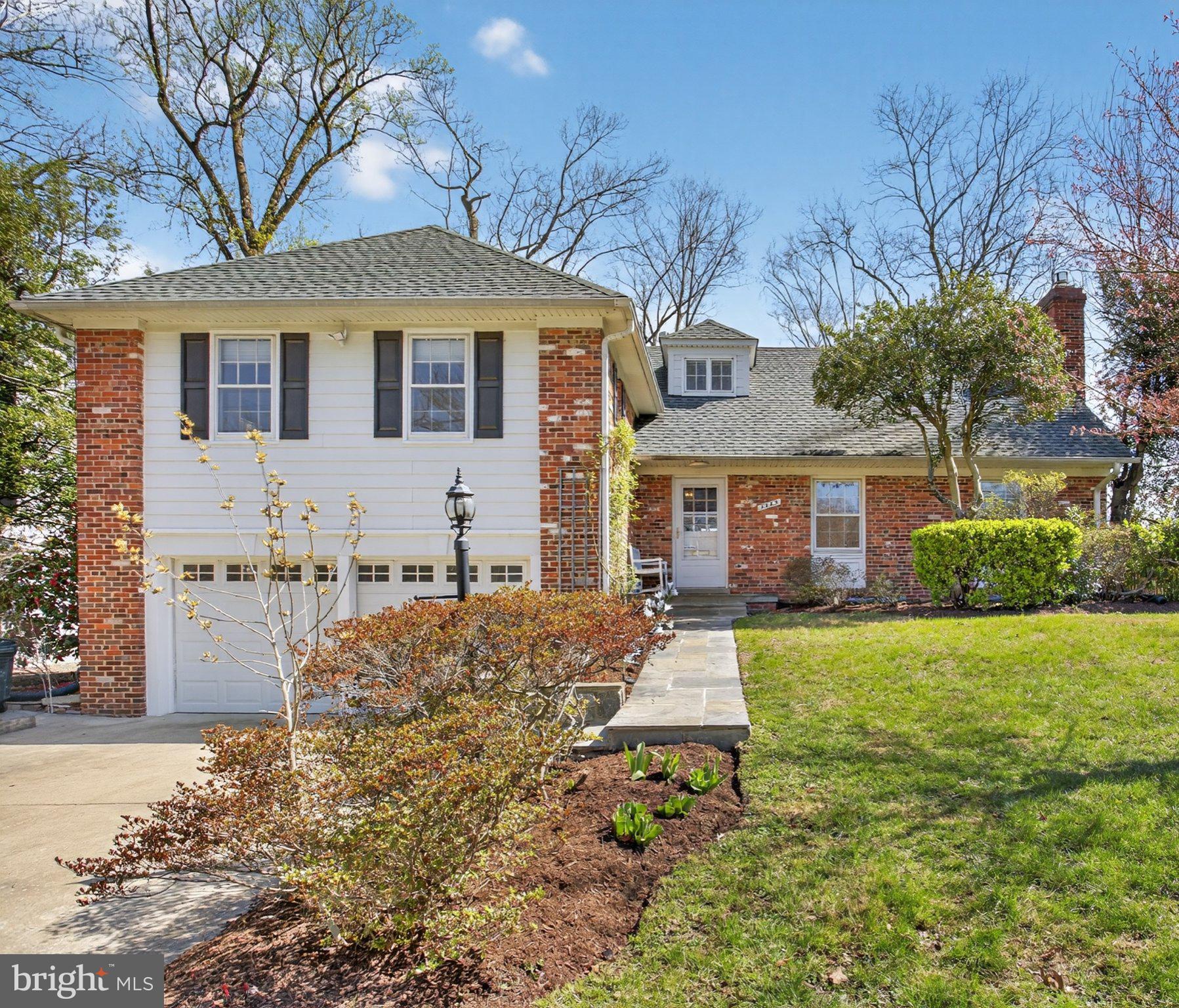 5405 Ridgefield Road Bethesda, MD 20816 - Photo 2 of 35