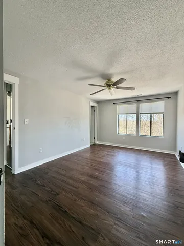 $2,850 | 140 Shepard Avenue, Unit 140, Hamden, CT 06514