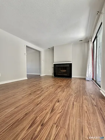 $2,850 | 140 Shepard Avenue, Unit 140, Hamden, CT 06514