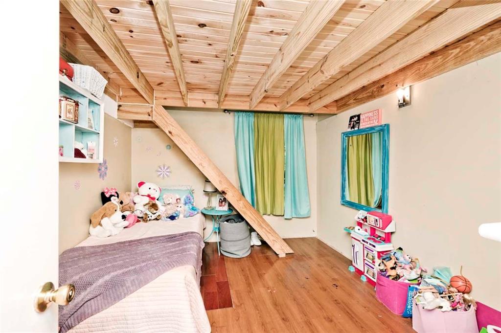 7810 Laverne Road Indianapolis, IN 46217 - Photo 18 of 26 Gallery Image 18