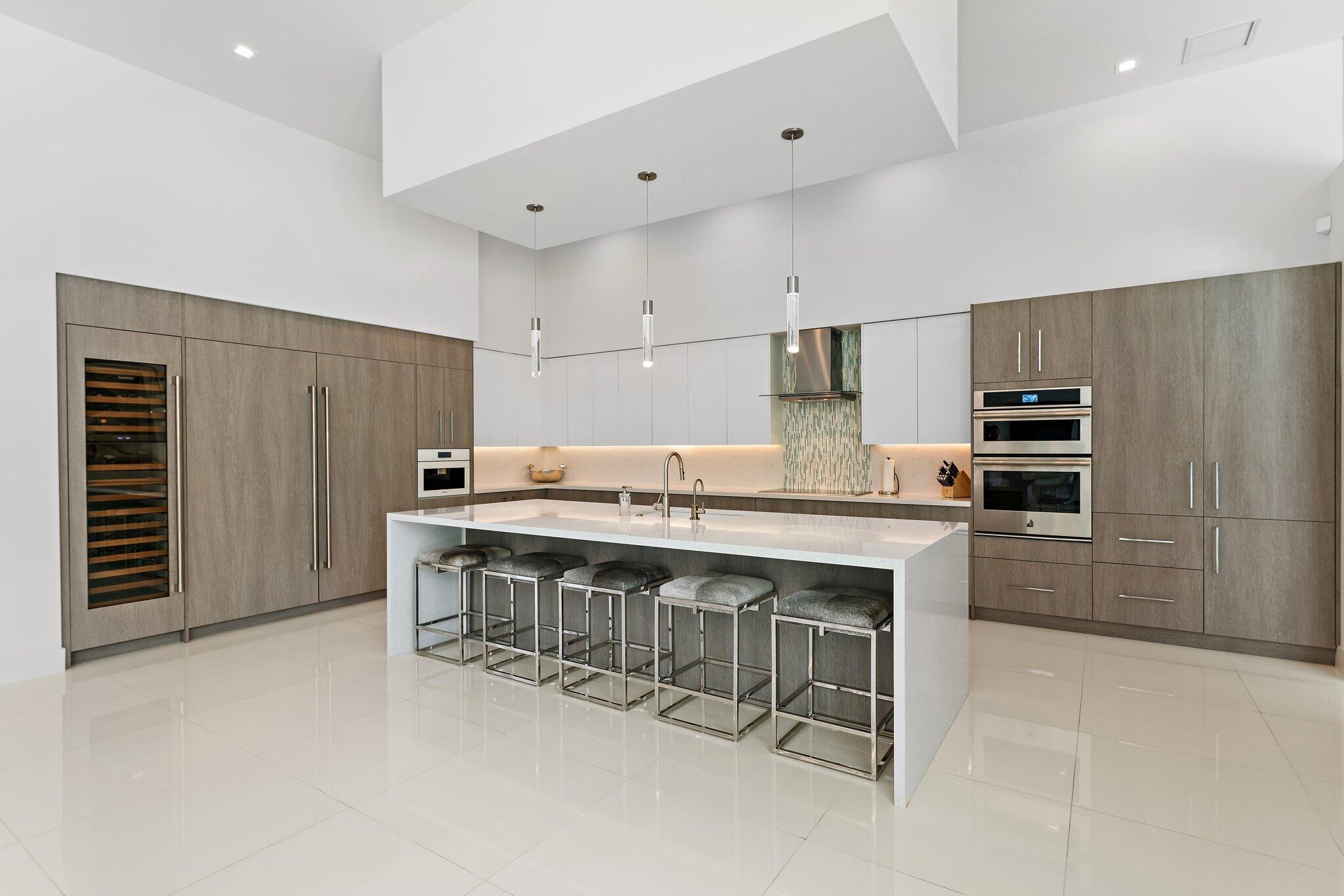 2162 Radnor Road North Palm Beach, FL 33408 - Photo 10 of 71 Kitchen