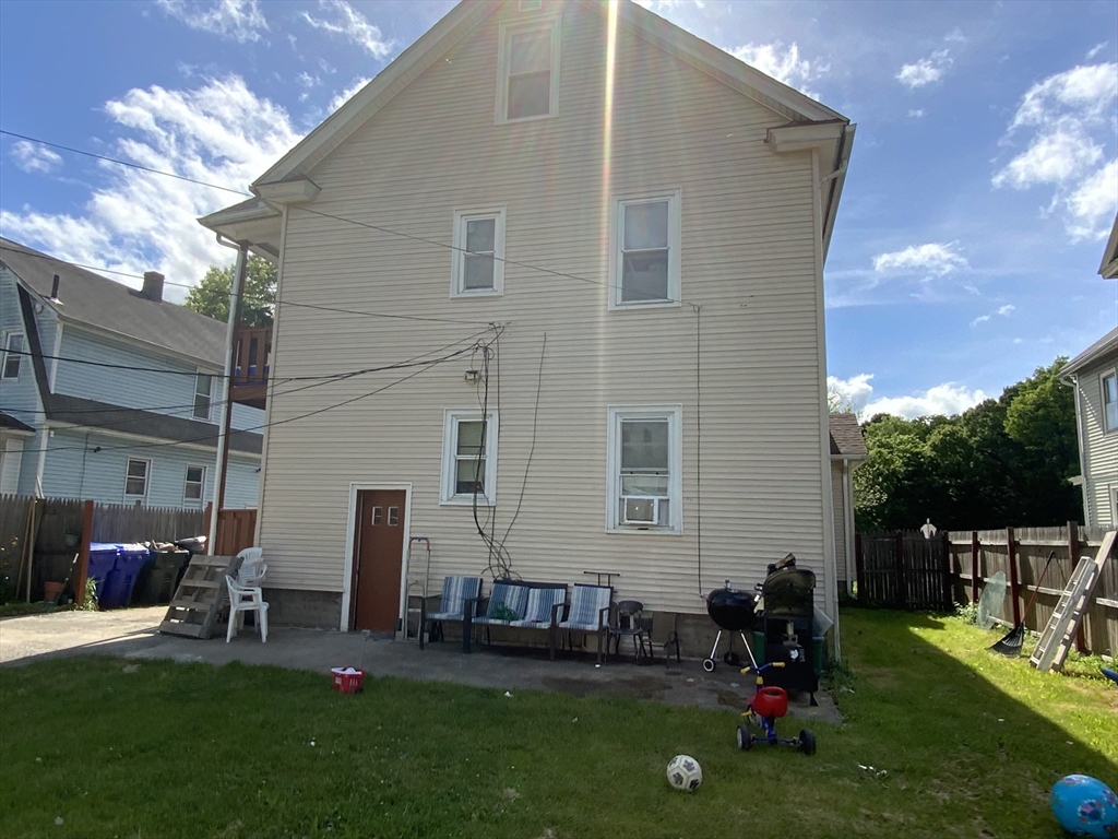 907-909 Liberty Street Springfield, MA 01104 - Photo 12 of 30