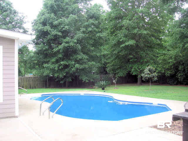 513 Sheffield Avenue Foley, AL 36535 - Photo 4 of 35