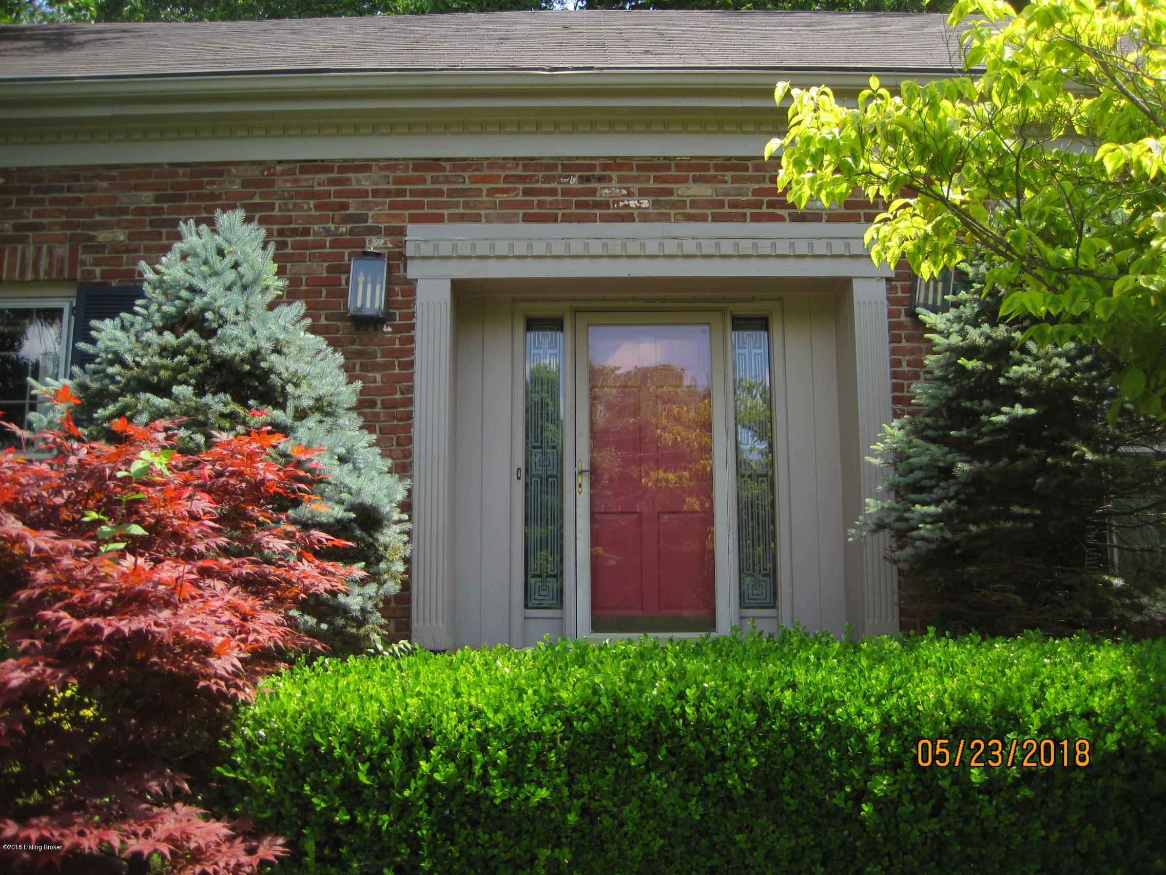 2413 Branning Road Louisville, KY 40222 - Photo 4 of 18 IMG_2830