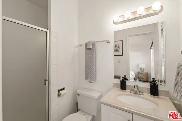 $559,000 | 2621 South Centinela Avenue, Unit 18, Santa Monica, CA 90405