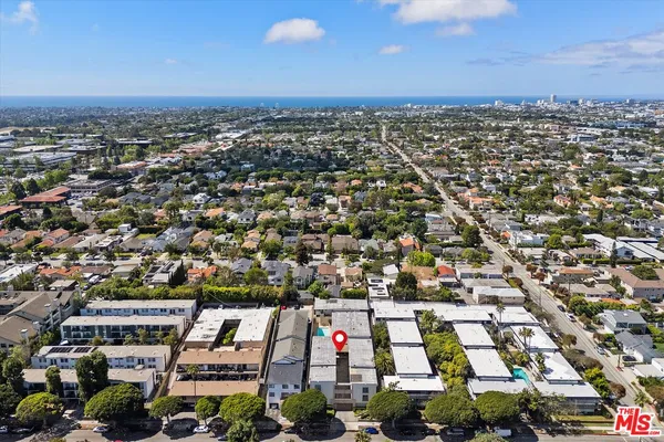 $559,000 | 2621 South Centinela Avenue, Unit 18, Santa Monica, CA 90405
