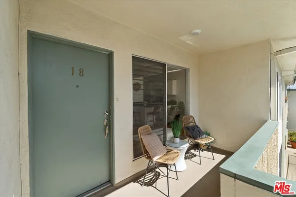 $559,000 | 2621 South Centinela Avenue, Unit 18, Santa Monica, CA 90405