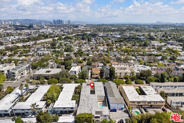 $559,000 | 2621 South Centinela Avenue, Unit 18, Santa Monica, CA 90405