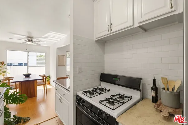 $559,000 | 2621 South Centinela Avenue, Unit 18, Santa Monica, CA 90405