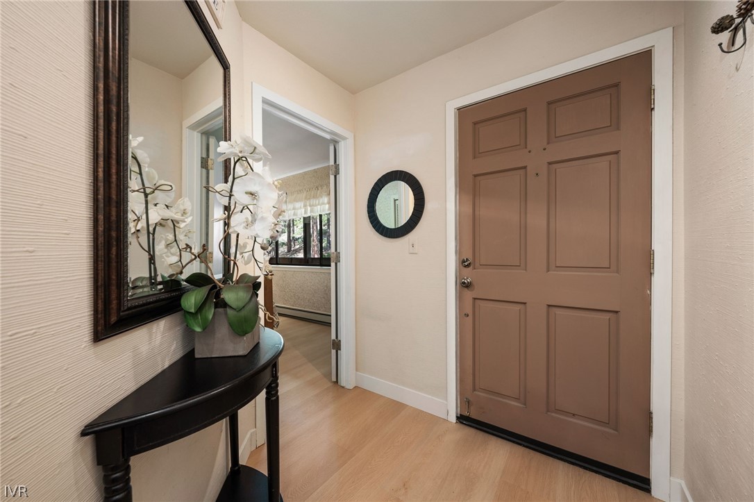 335 Ski Way, Unit 329 Incline Village, NV 89451 - Photo 13 of 39 Entry