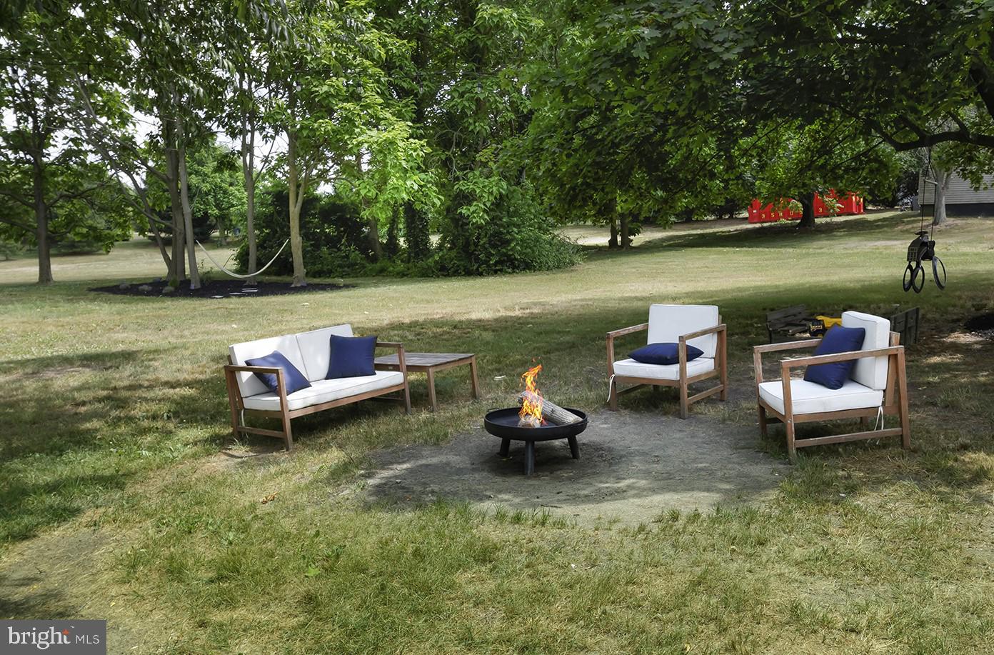 814 Jackson Road Mullica Hill, NJ 08062 - Photo 21 of 25 Backyard sitting area