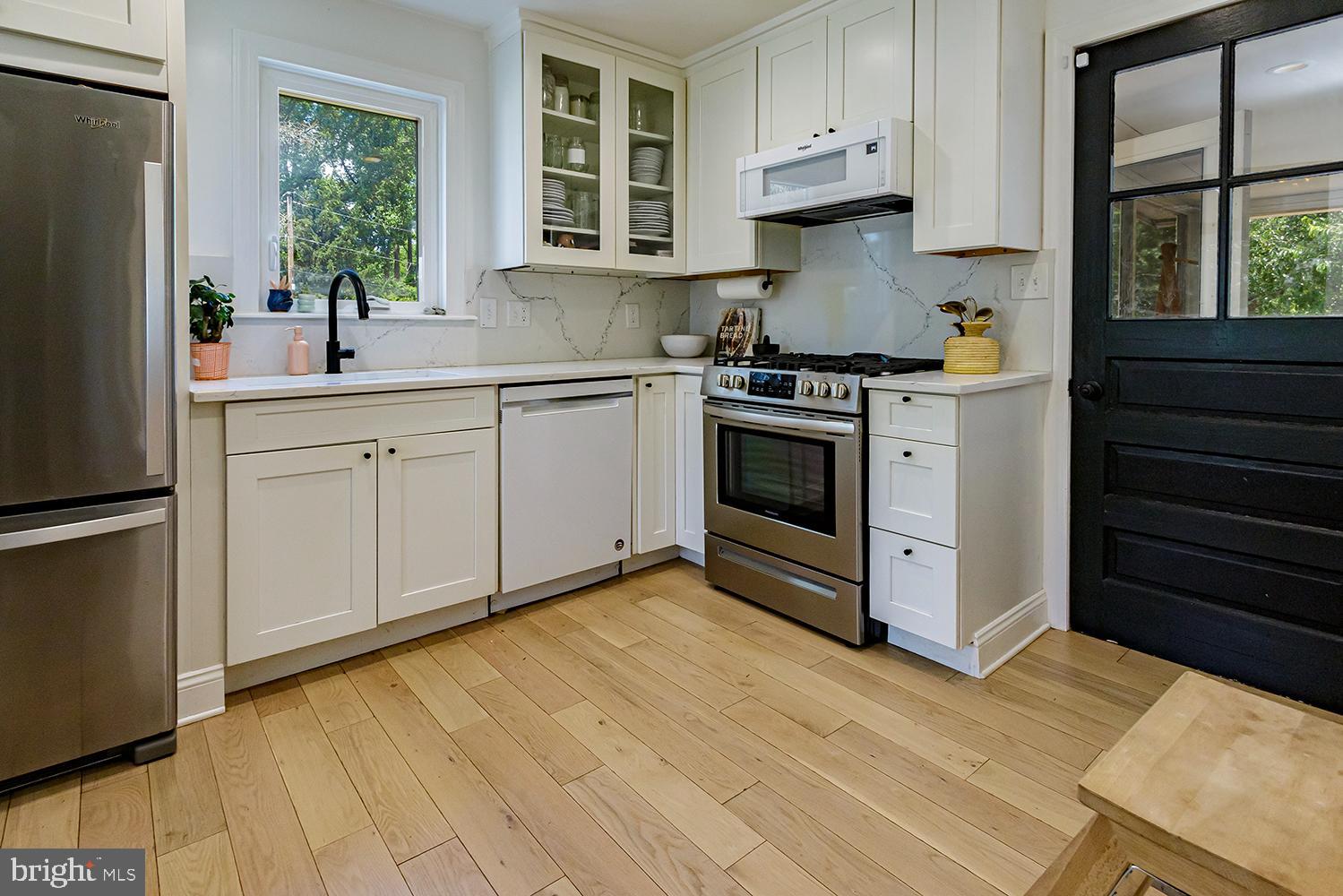 814 Jackson Road Mullica Hill, NJ 08062 - Photo 8 of 25 Updated kitchen with marble countertops