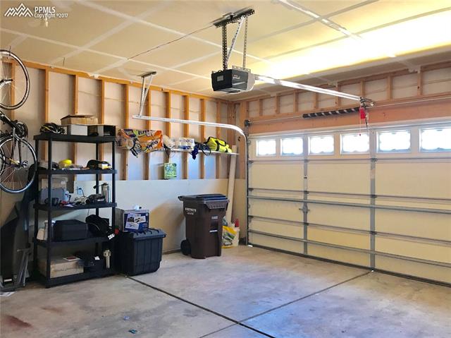 7472 Farmcrest Road Colorado Springs, CO 80925 - Photo 17 of 33