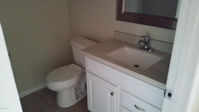 $2,000 | 2700 Myra Street, Jacksonville, FL 32204