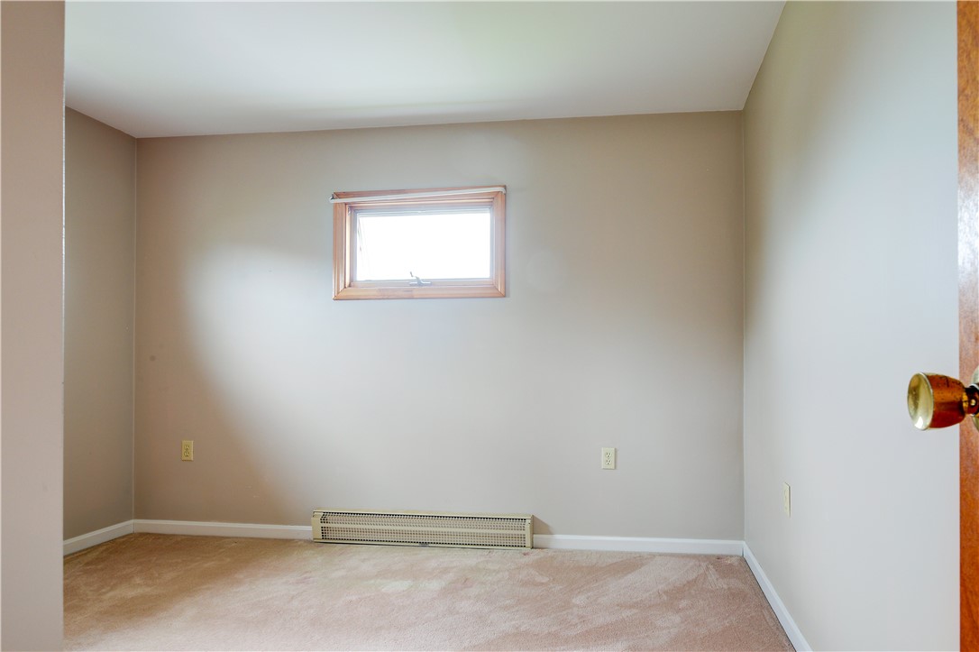 15 Greenbrier Road Narragansett, RI 02882 - Photo 25 of 38