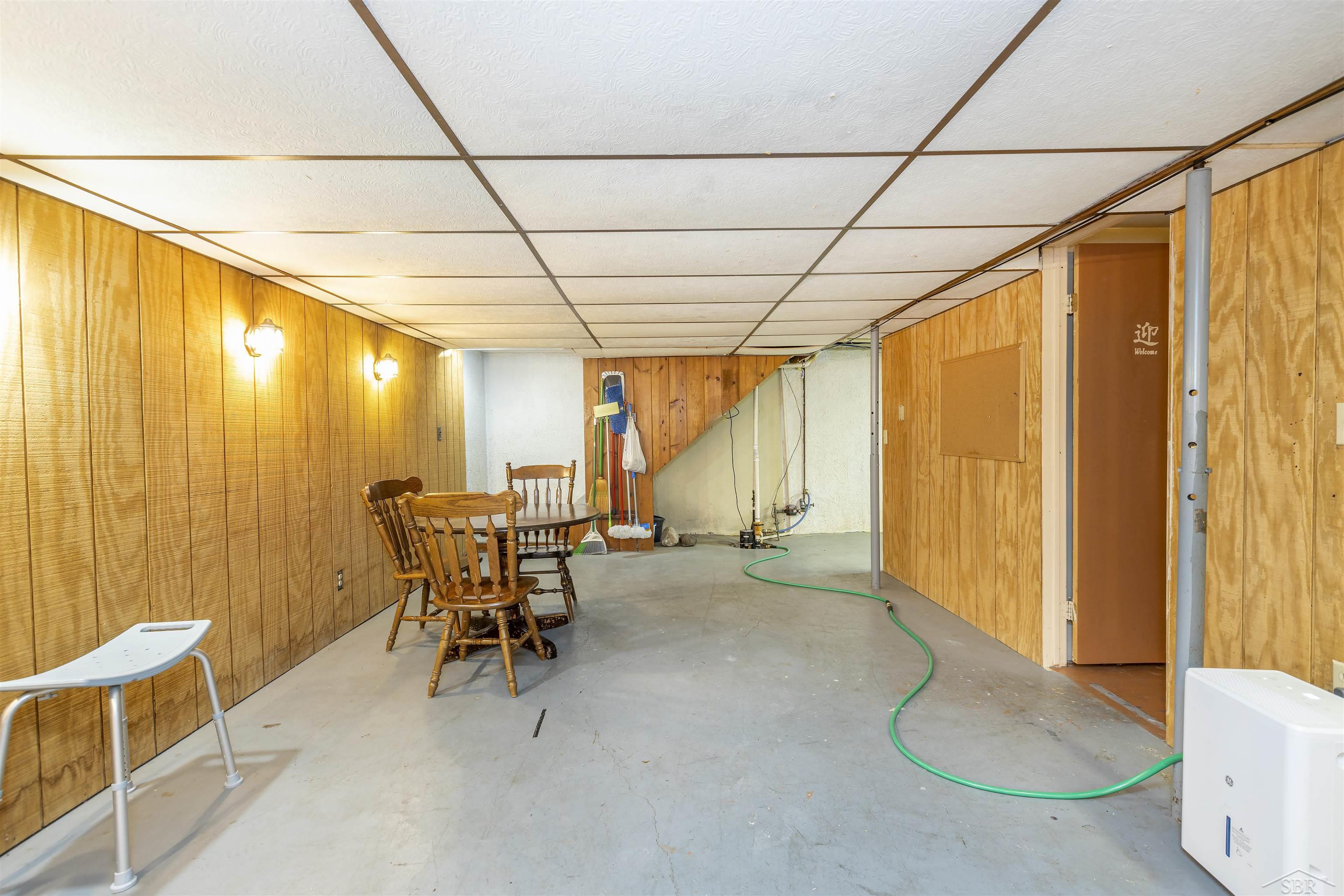 1177 Birch Road Saginaw, MI 48609 - Photo 22 of 38 50121285-21.JPG