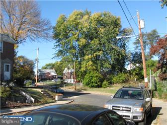 122 Branford Road Darby, PA 19023 - Photo 4 of 12 View