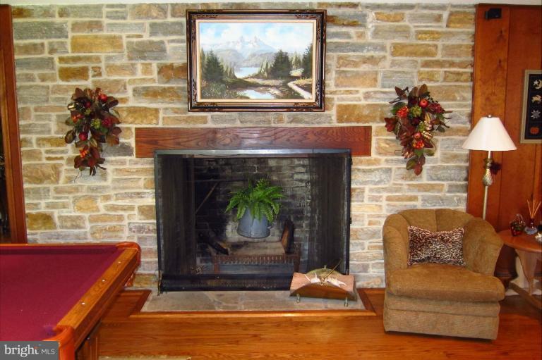4211 Manorview Road Glen Arm, MD 21057 - Photo 2 of 30 Family Room
