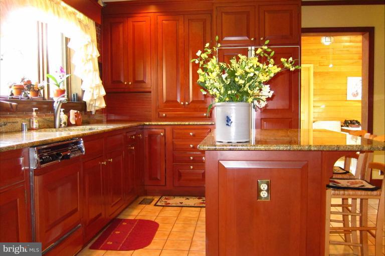 4211 Manorview Road Glen Arm, MD 21057 - Photo 13 of 30 Kitchen