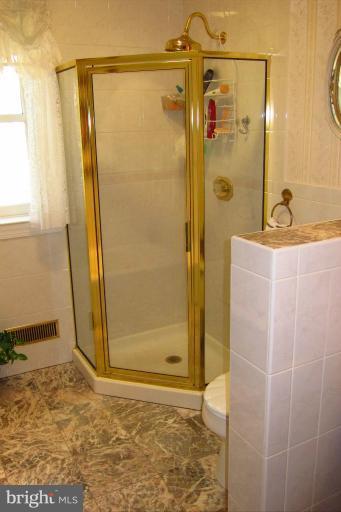 4211 Manorview Road Glen Arm, MD 21057 - Photo 26 of 30 Bath (Master)