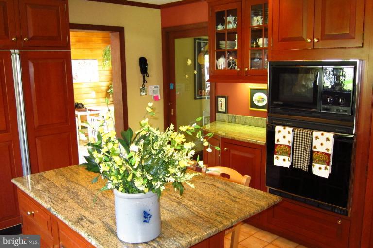 4211 Manorview Road Glen Arm, MD 21057 - Photo 8 of 30 Kitchen