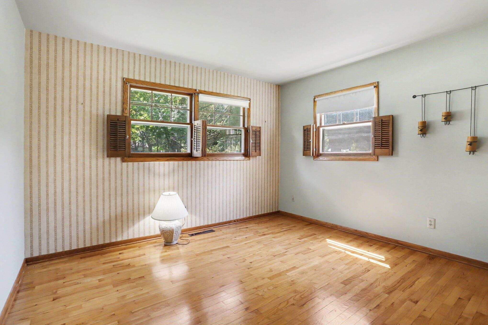 205 Highfield Road Marshall, MI 49068 - Photo 11 of 26 012_file_2059