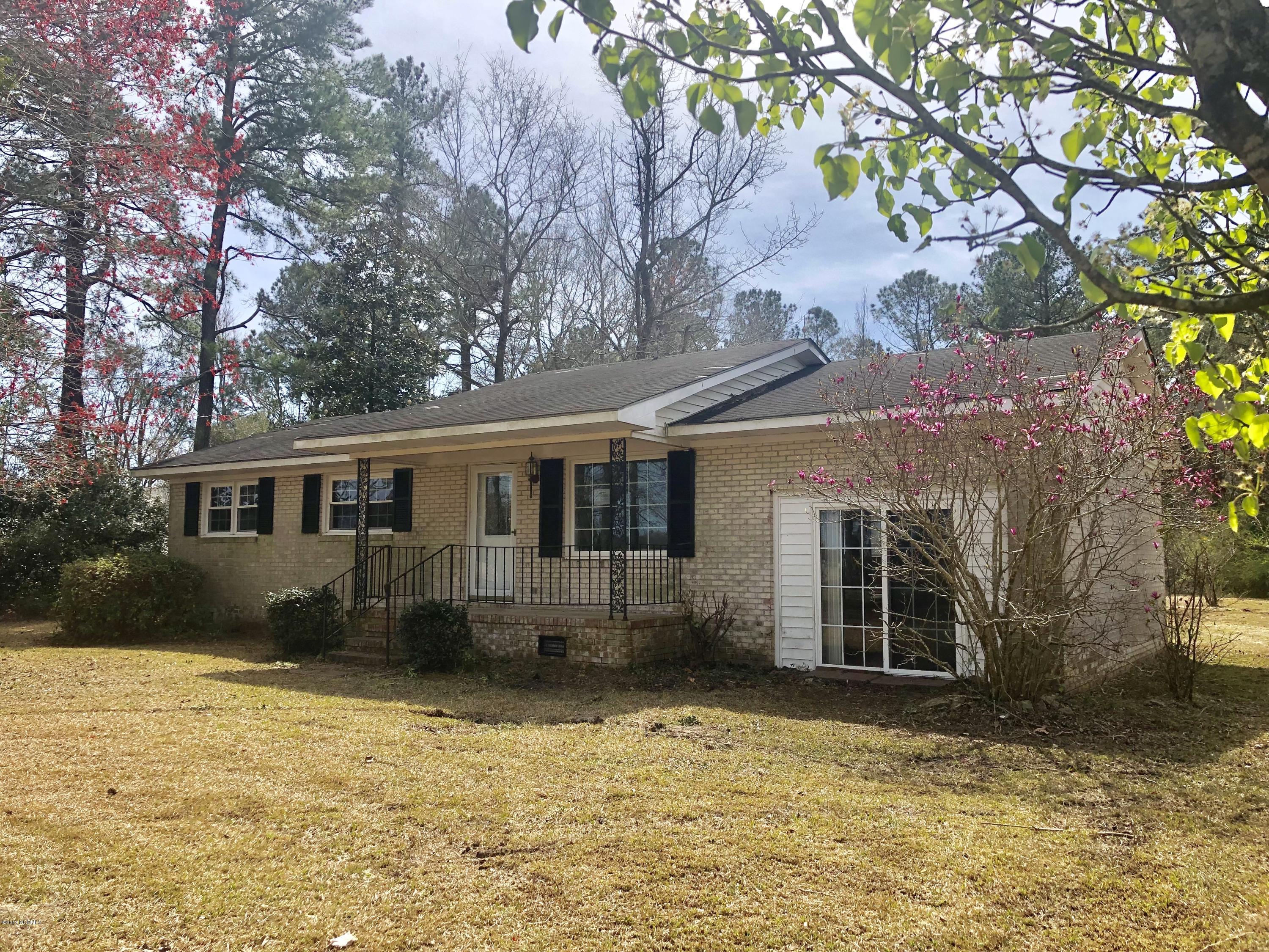 633 Cornwallis Road Teachey, NC 28464 - Photo 1 of 19 front