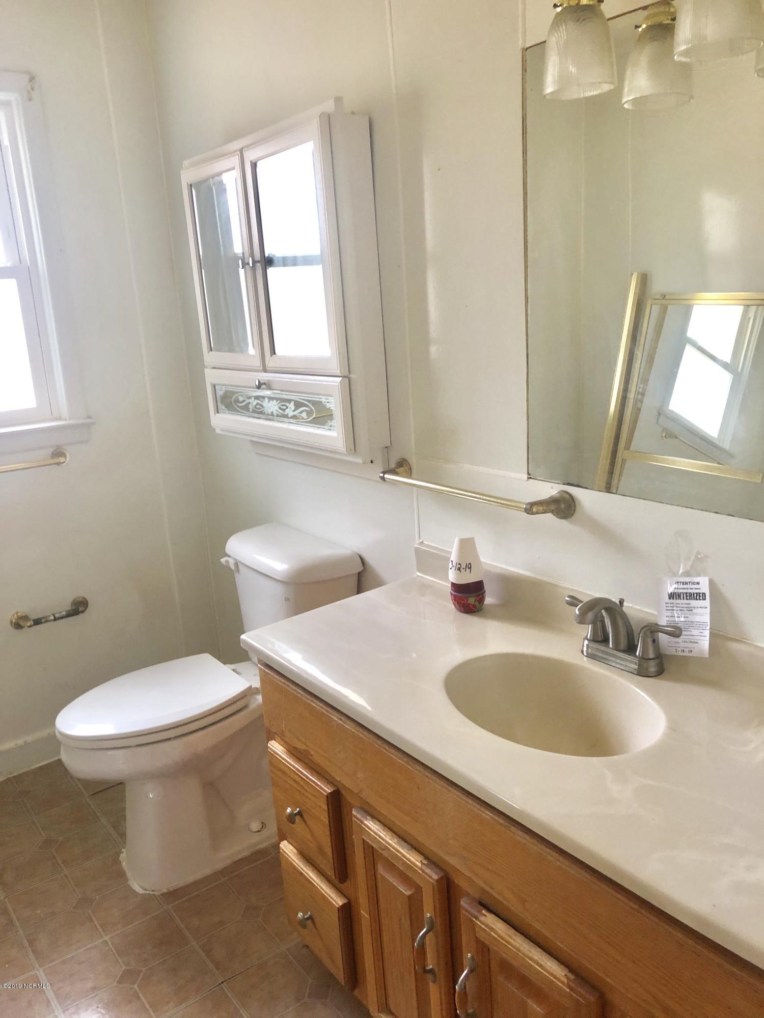 633 Cornwallis Road Teachey, NC 28464 - Photo 4 of 19 pics 034