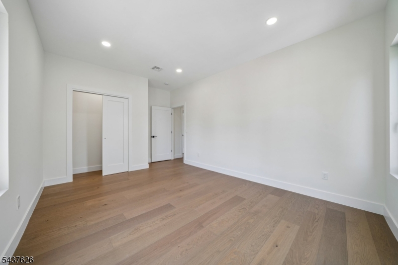 1804 Rutherford Street Rahway, NJ 07065 - Photo 19 of 36