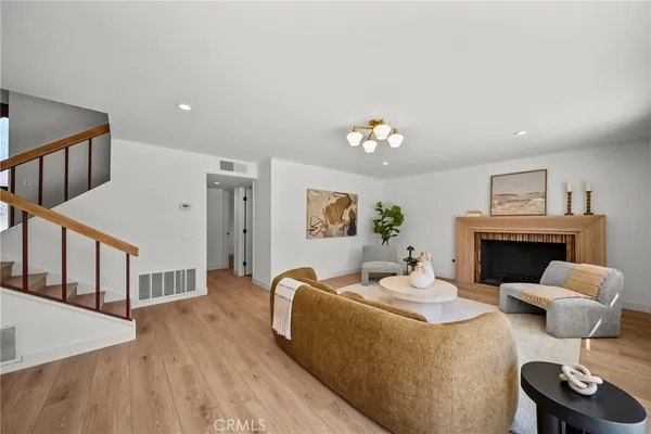 $1,400,000 | 11743 Pala Mesa Drive, Porter Ranch, CA 91326