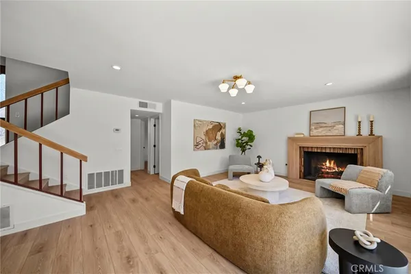 $1,400,000 | 11743 Pala Mesa Drive, Porter Ranch, CA 91326