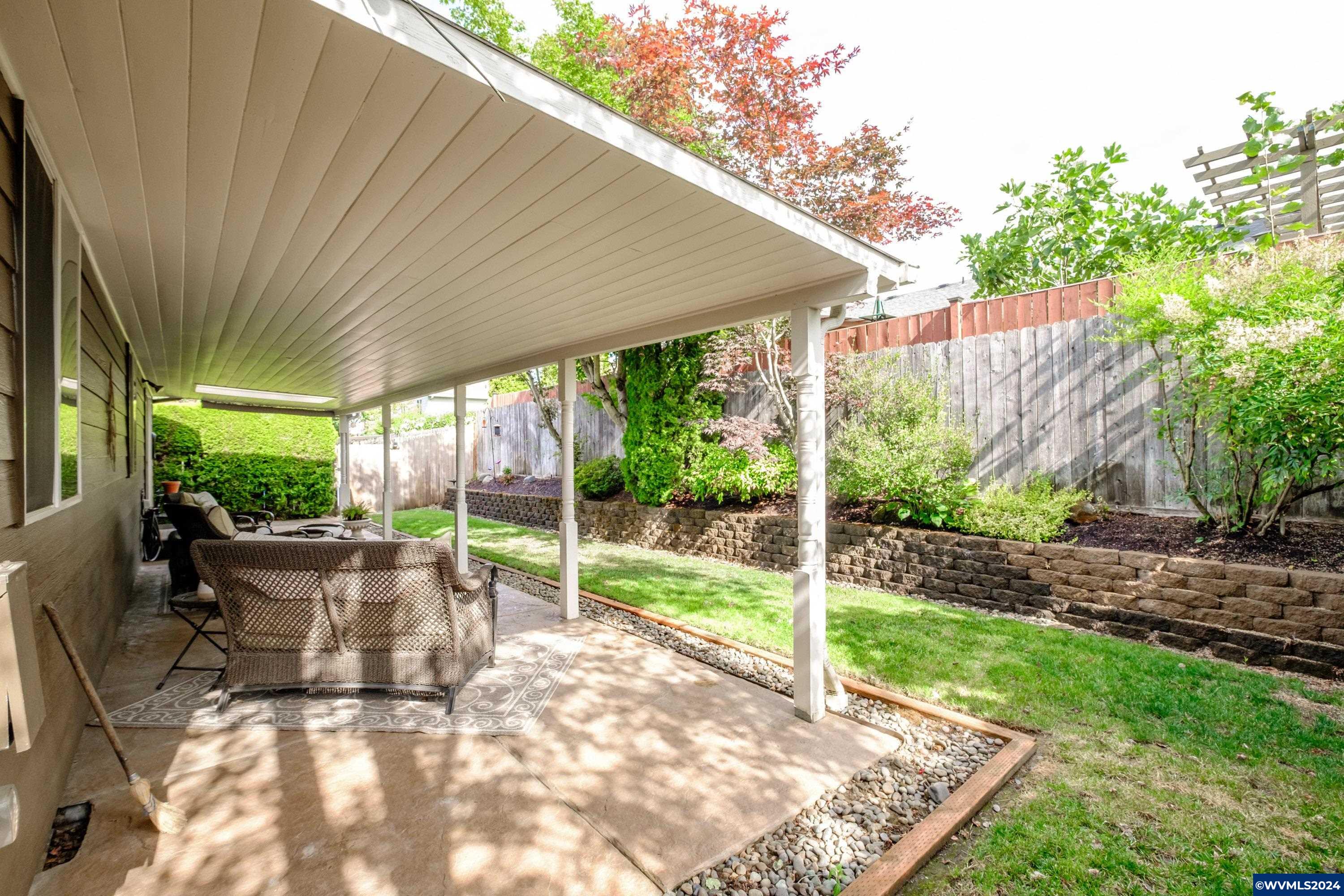 1689 Baxter Road Southeast Salem, OR 97306 - Photo 37 of 42 Gallery Image 37