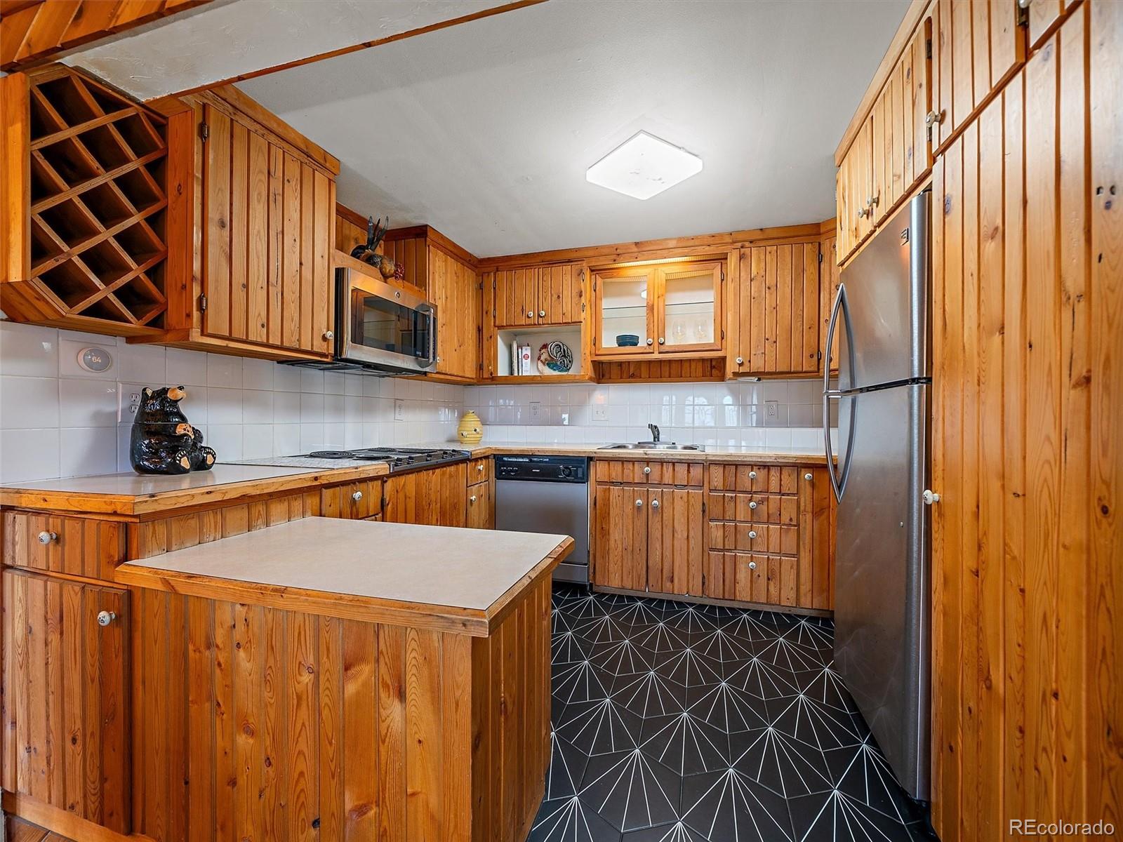 1406 Sinton Road Evergreen, CO 80439 - Photo 15 of 47