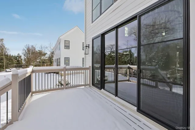 $1,999,995 | 39 Potters Lane, New Rochelle, NY 10805