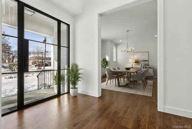 $1,999,995 | 39 Potters Lane, New Rochelle, NY 10805