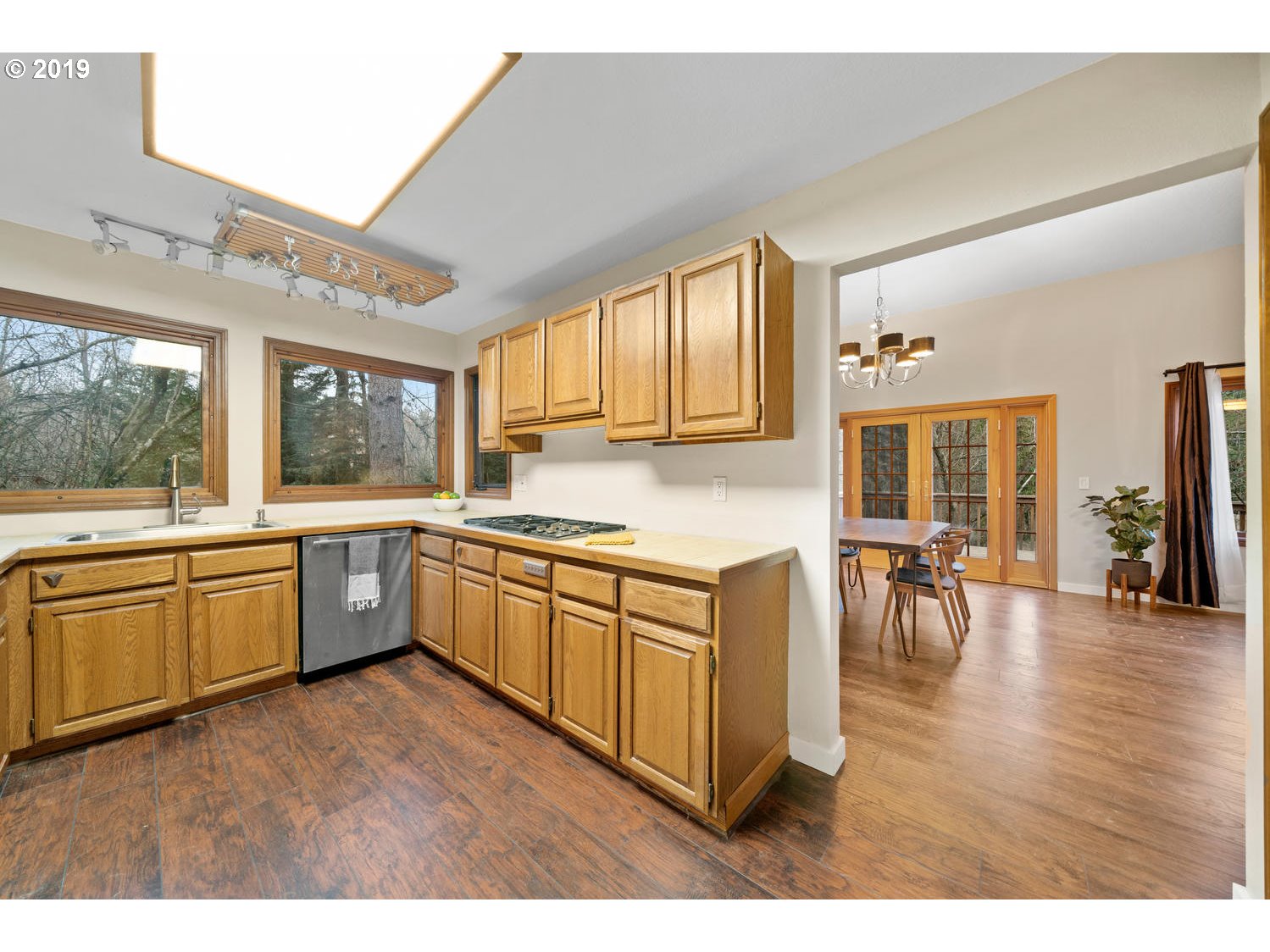 435 Southwest 70th Terrace Portland, OR 97225 - Photo 7 of 25 Gallery Image 7