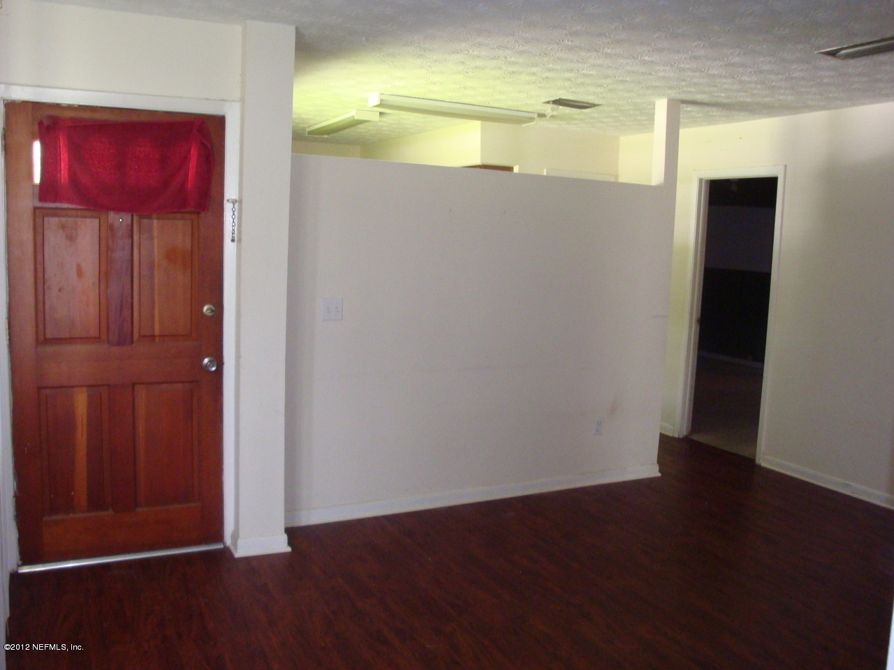 6085 Bizier Road Jacksonville, FL 32244 - Photo 3 of 8 6085 Bizier Road livingroom2