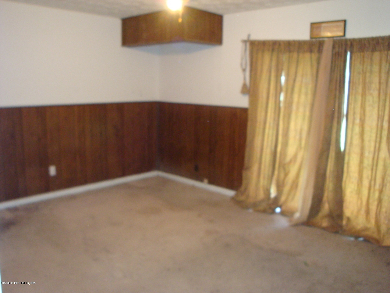 6085 Bizier Road Jacksonville, FL 32244 - Photo 7 of 8 6085 Bizier Road master suite