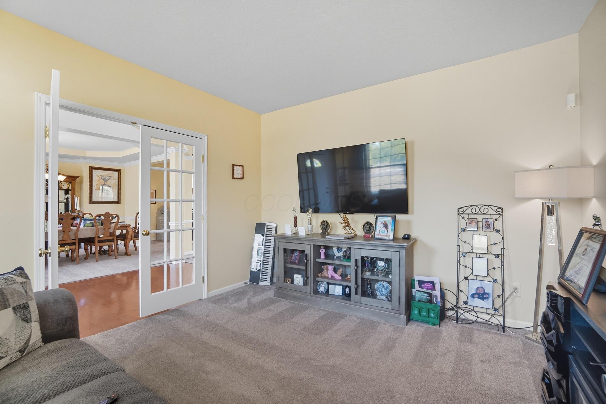 2471 Mock Road Columbus, OH 43219 - Photo 27 of 69 033