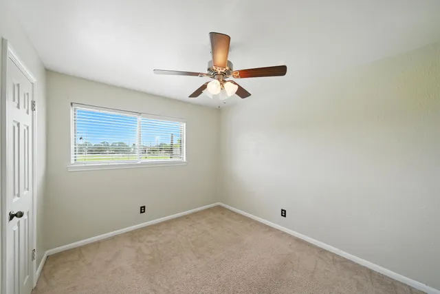 $170,000 | 10666 Hazelhurst Drive, Unit 22, Houston, TX 77043