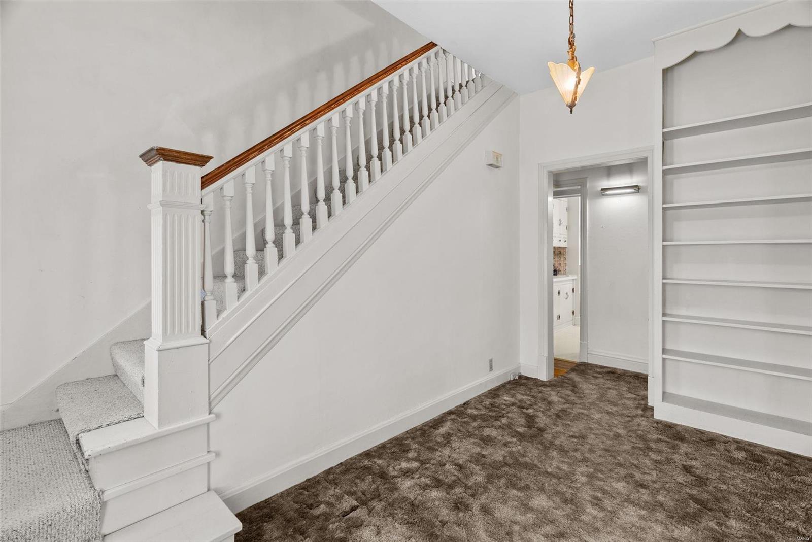 2408 Bremerton Road St. Louis, MO 63144 - Photo 5 of 49 Gallery Image 5