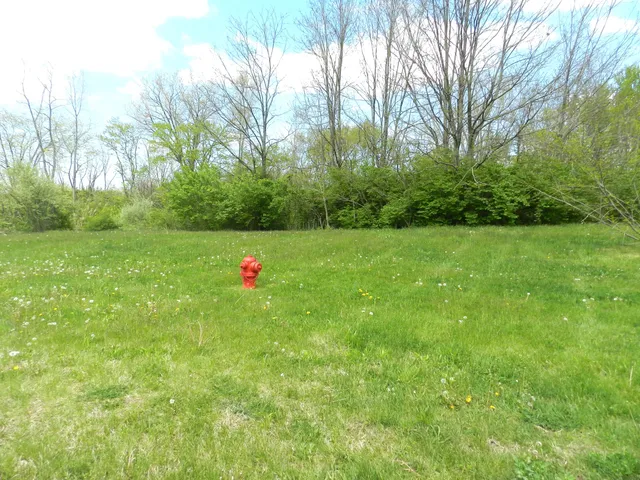 $49,900 | 525 Swan River Drive, Benton Harbor, MI 49022