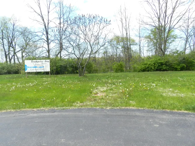 $49,900 | 525 Swan River Drive, Benton Harbor, MI 49022