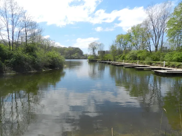 $49,900 | 525 Swan River Drive, Benton Harbor, MI 49022